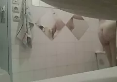لندن لباسی را در جوراب ساق سکس با زن همسایه بلند ماهی لعنتی