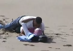 دیلدوی غول پیکر برای فیلم سکسی زن تپل الاغ کوچک خود