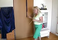 پنجه پشت به پشت فیلم سکسی دکتر زنان